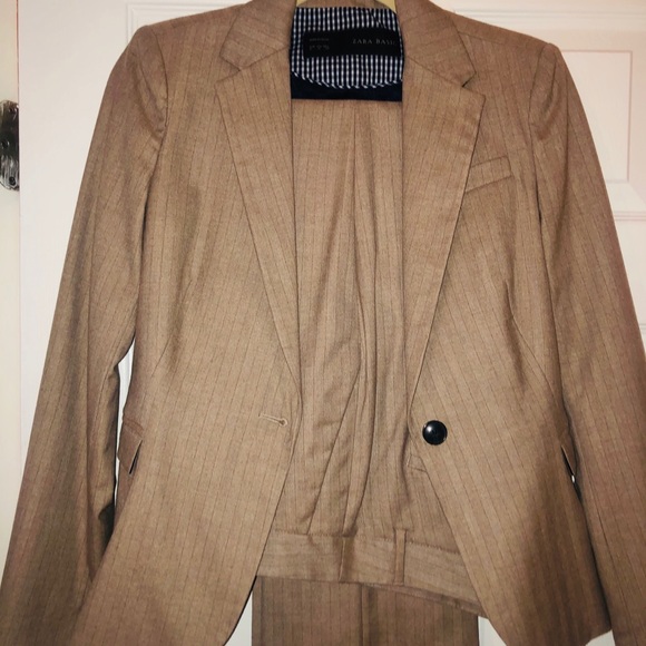 Zara Suit - Picture 2 of 15